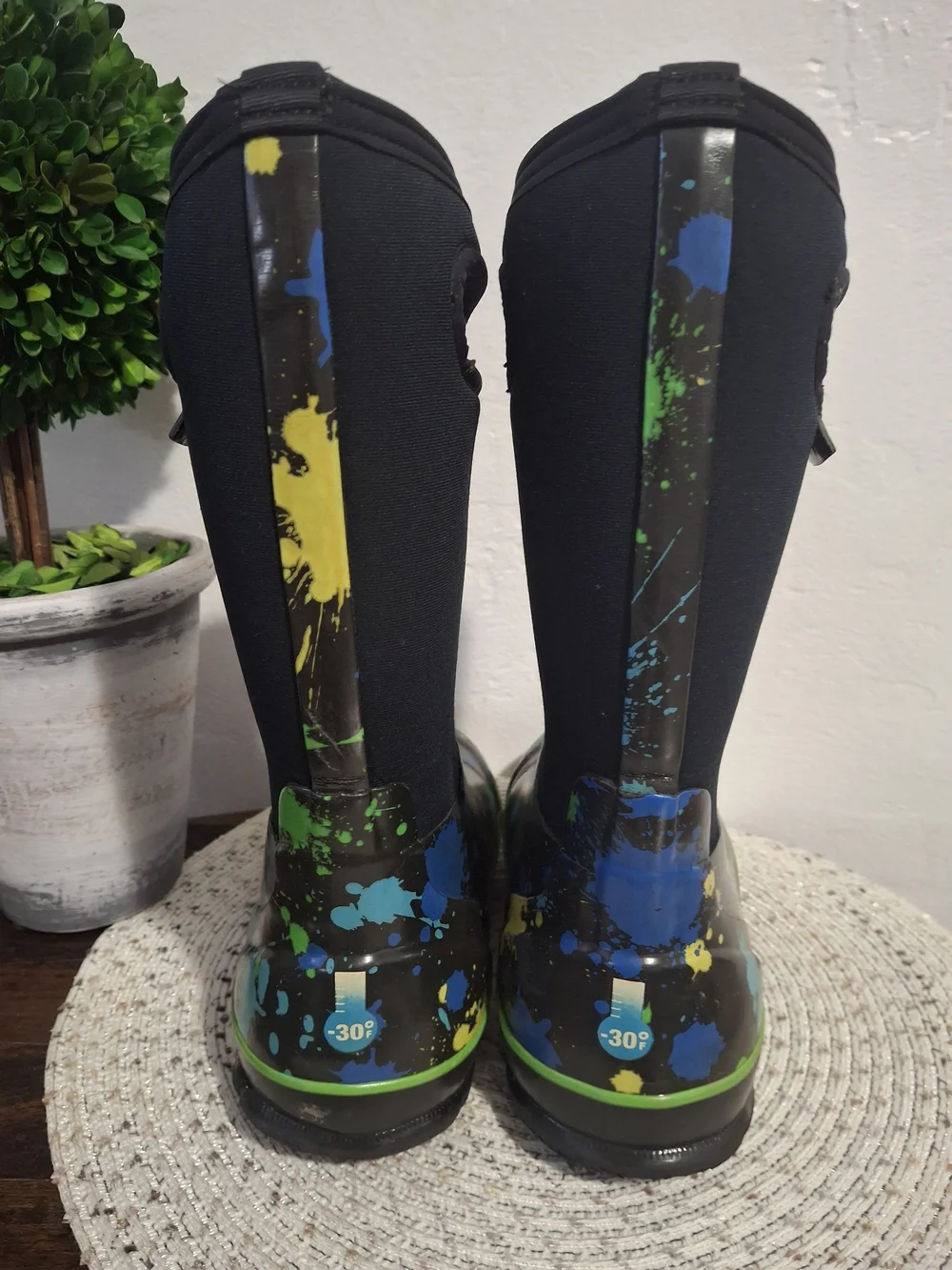 Bogs Kids Black Rain/Snow Boots Size 6.